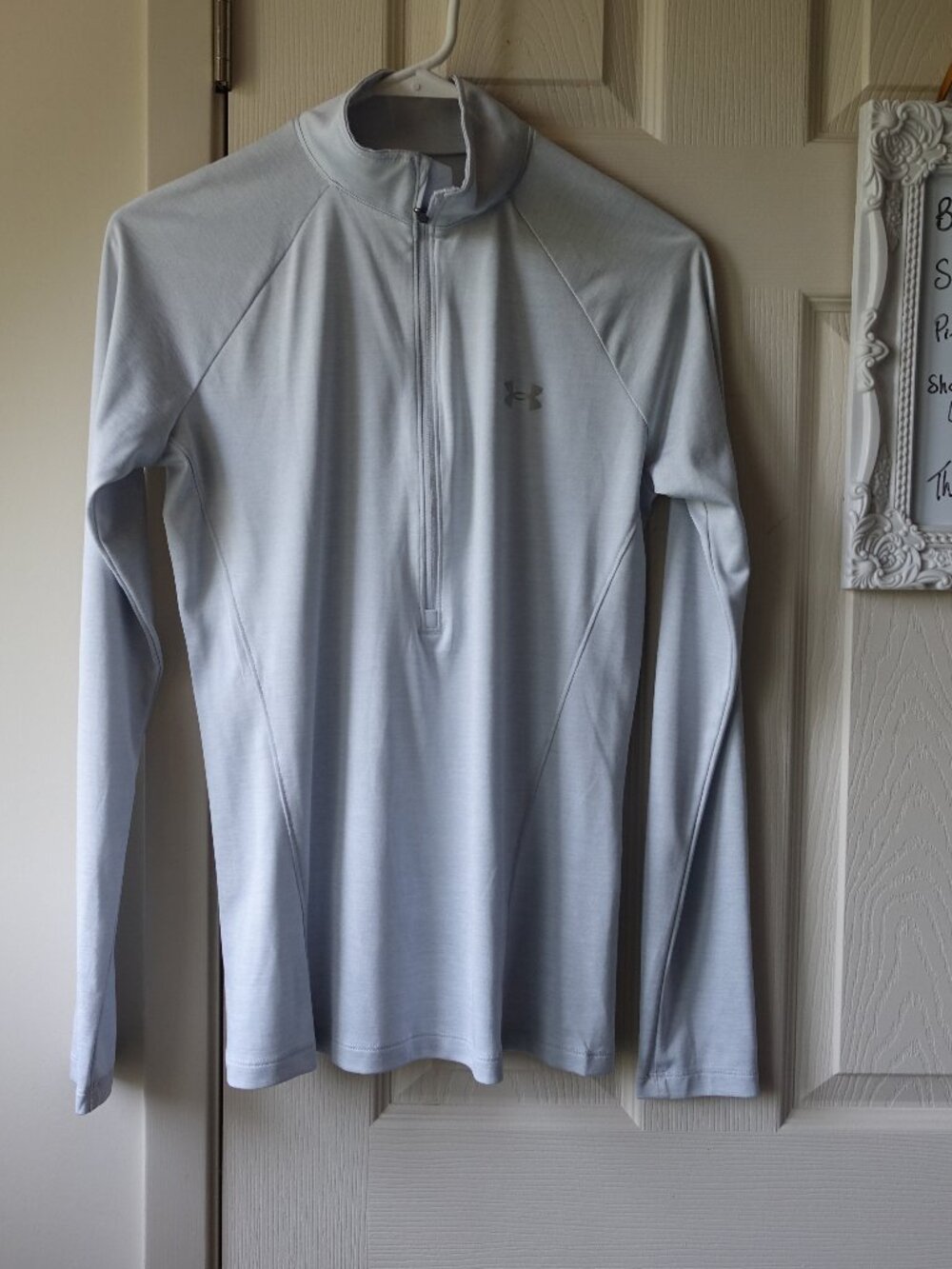 Under Armour Light Pale Blue Gray Long Sleeve Quarter-Zip Performance Top